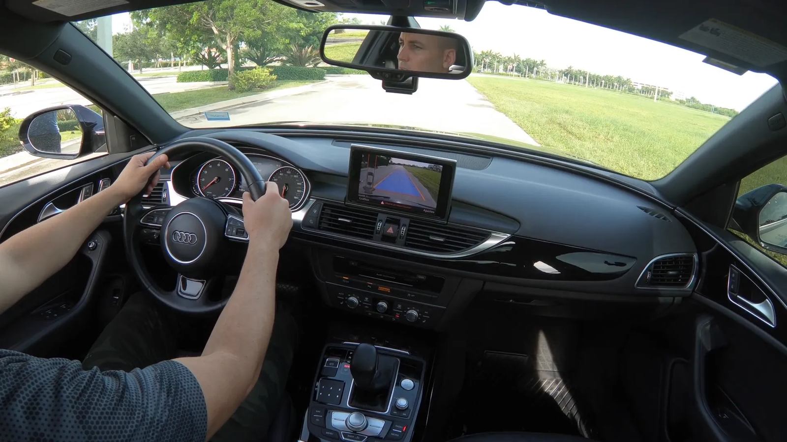 Práctica constante de control del volante y velocidad