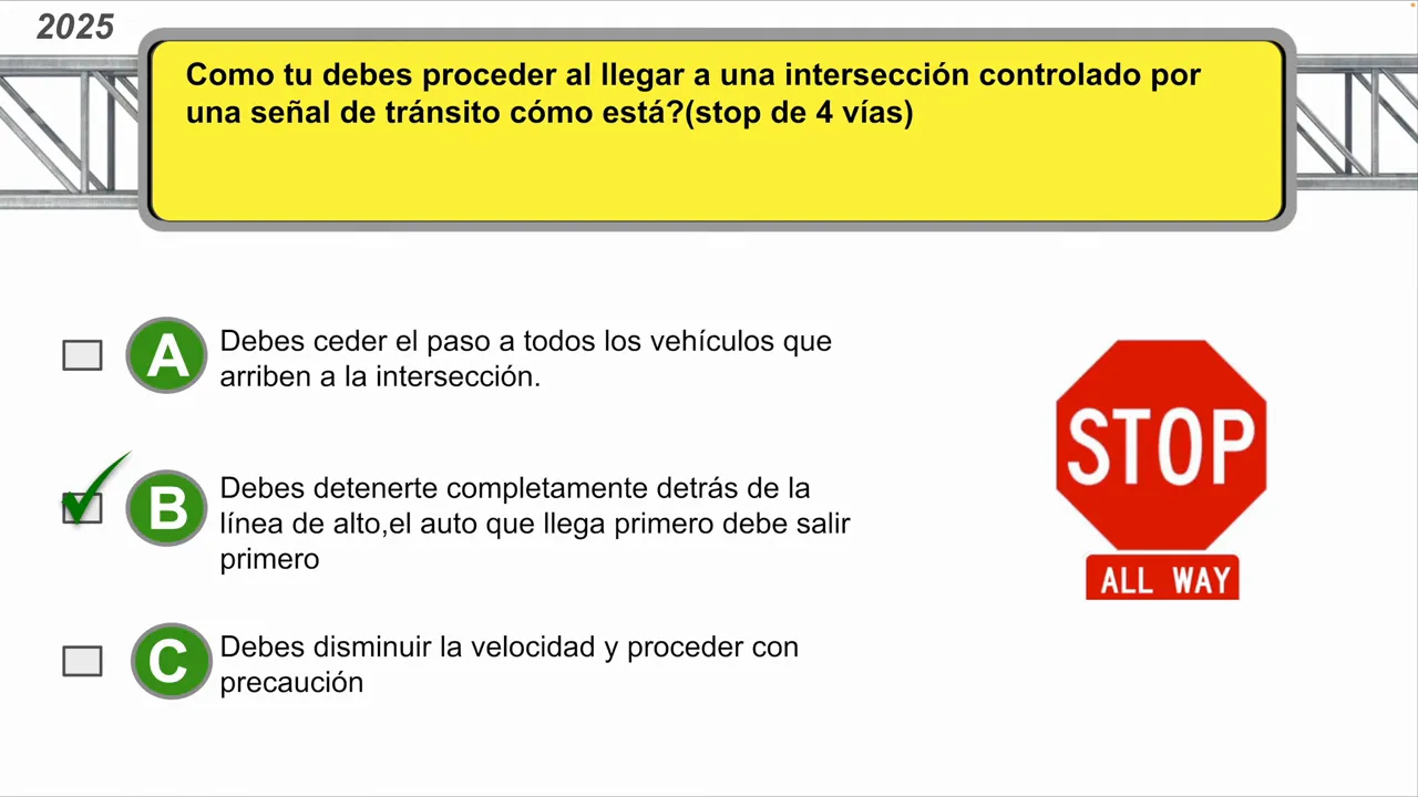 Llegada a stop: detenerse completamente detrás de la línea