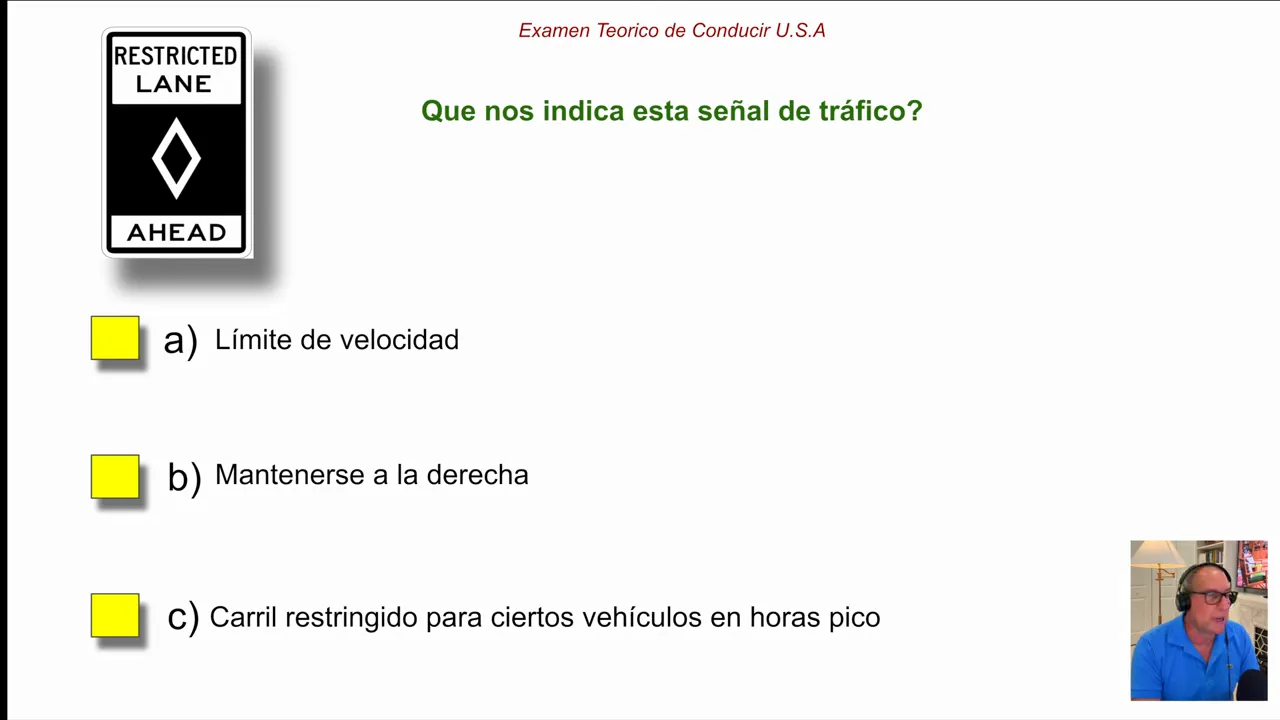 Señal de carril restringido durante horas pico indicando carril de uso controlado